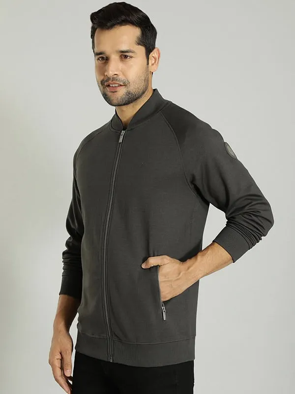 Men Solid Regular Sweatshirt