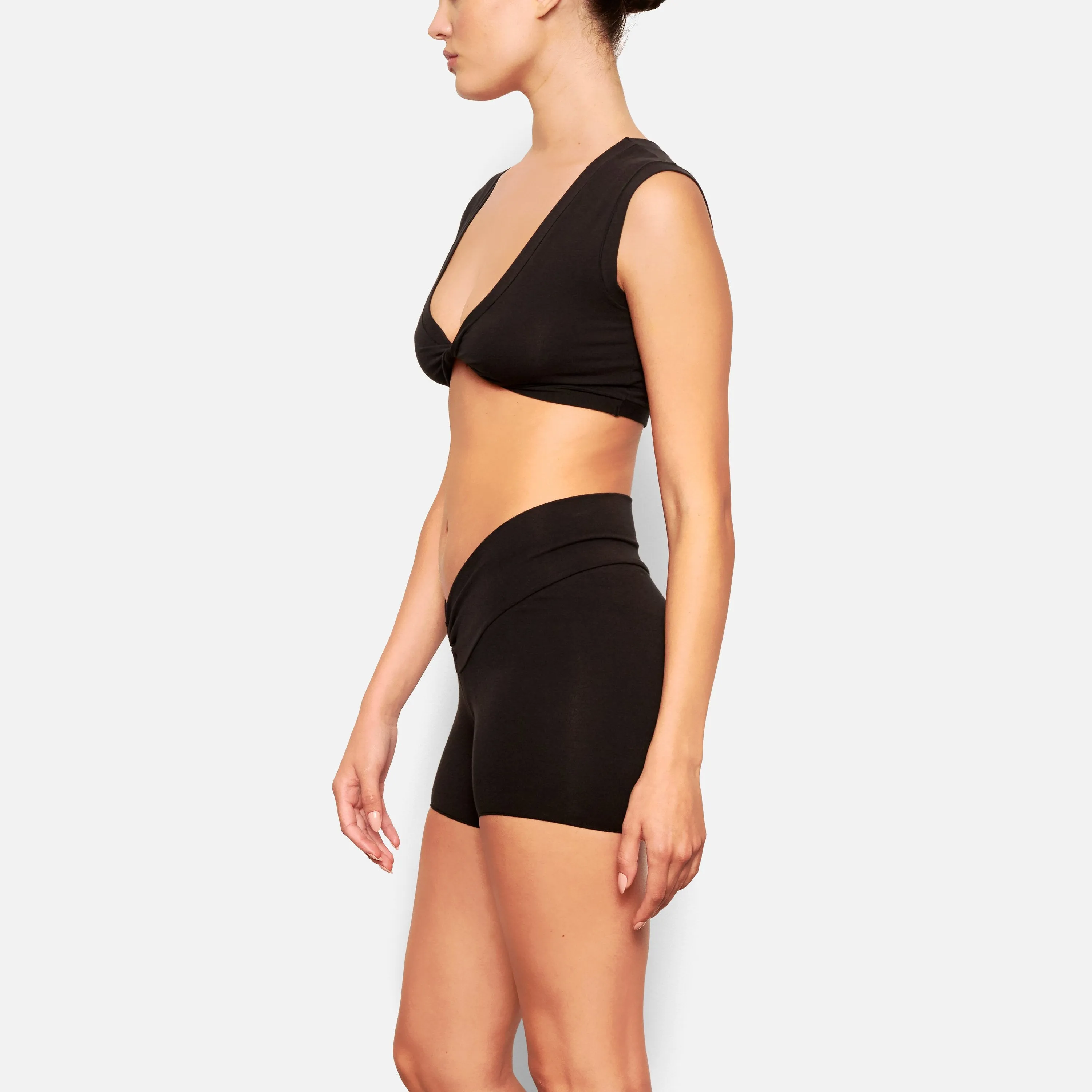 TWIST CROP TOP | SOOT