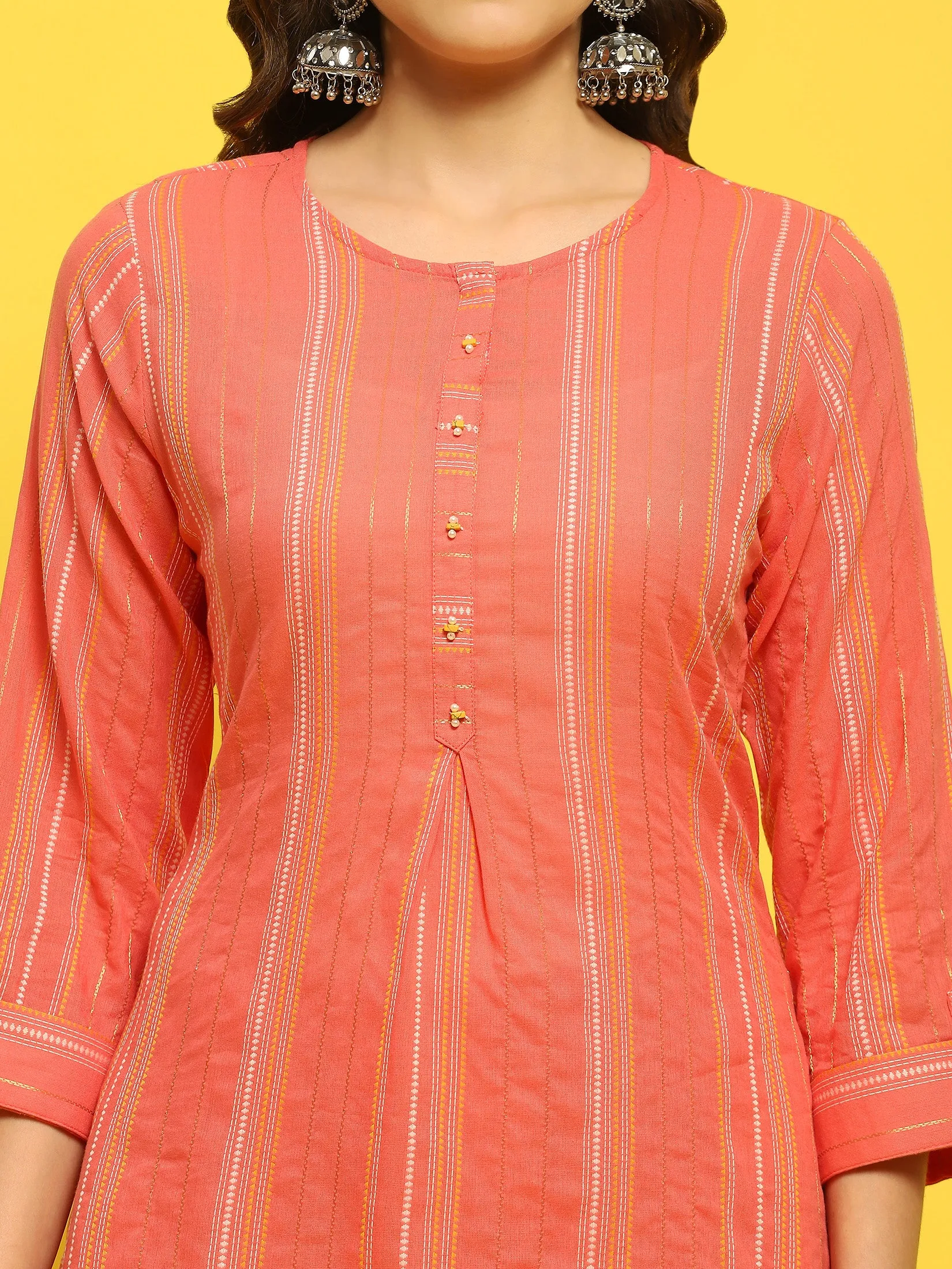 Women Cotton Peach Yarn Dyed Kurta With Comfort Pant